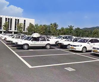 新规下的倒车入库考试演示视频